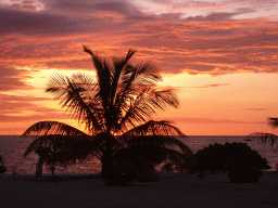 Sonnenuntergang bei Vilu Reef